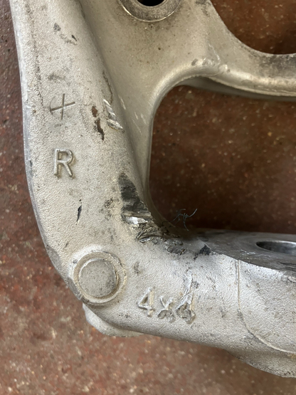 2012 Ram 1500 RH 4X4 Steering Knuckle. Fits 2009-2018 w/o Air Suspension.