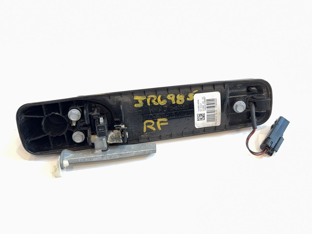 Pass Right Front Exterior Painted Door Handle 2013-18 Ram 1UJ881XRAH PXR Keyless