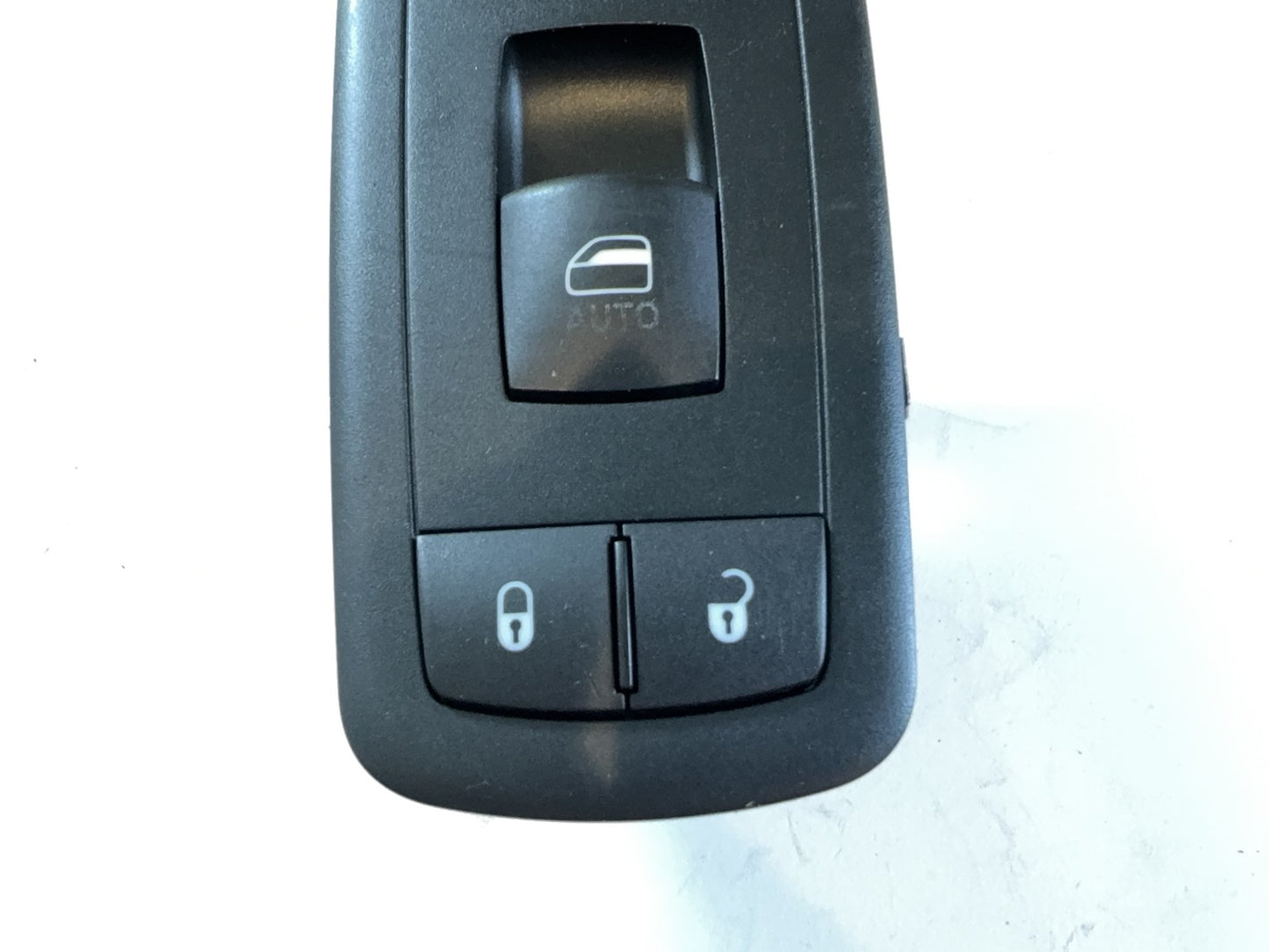 Passenger Front Window Switch 13-15 Dodge Ram 1500 2500 3500 Used OEM 68110865AA