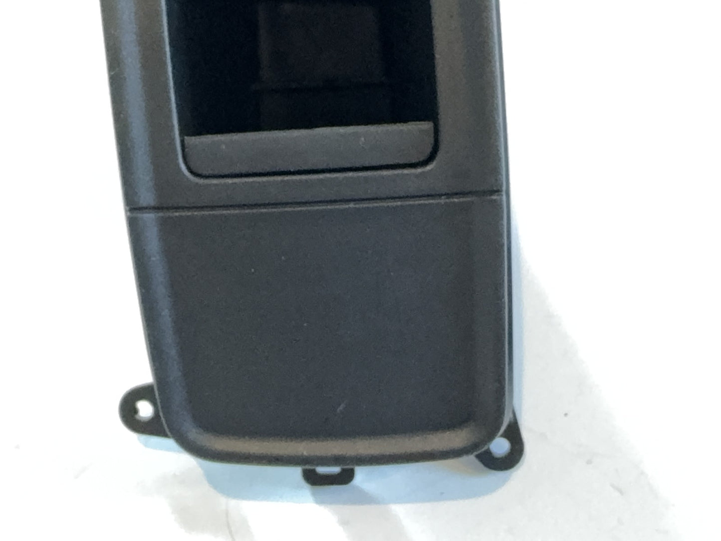 Dash Cubby 13-18 Ram 1500 2500 3500 19+ Classic 1WP32DX9AA LH Dash 4x2 Col Shift
