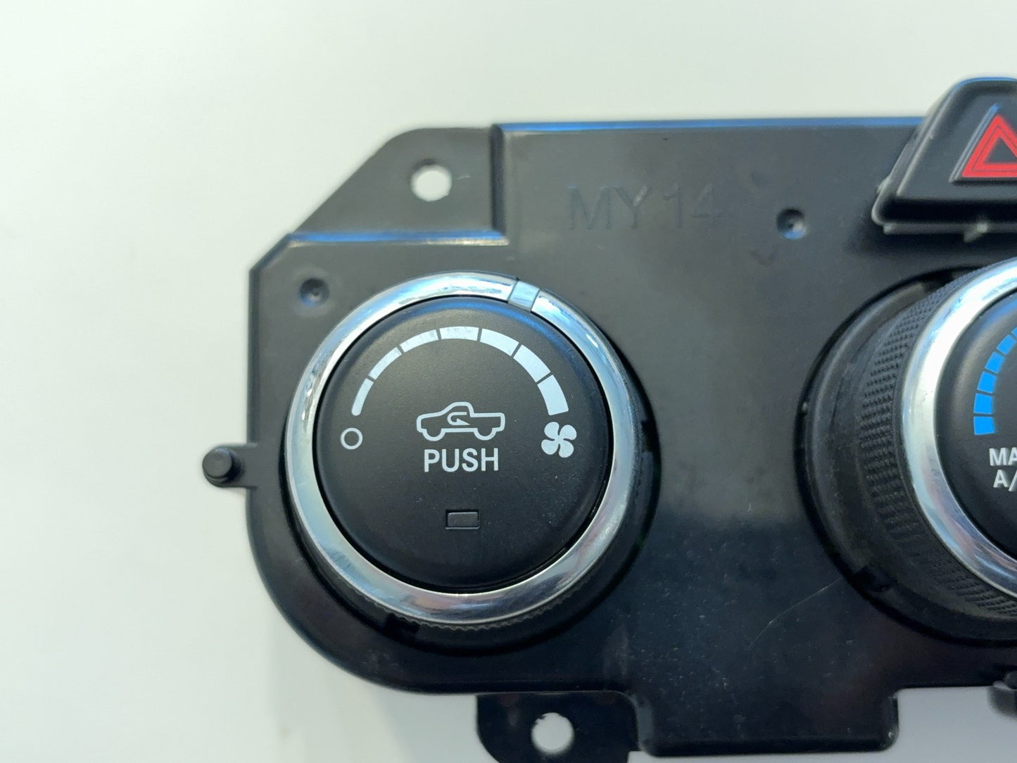 Climate Control Heater Control 2014 Ram 1500 w Rear Defrost ONE PLUG 68186217AC