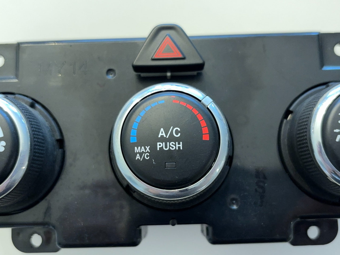 Climate Control Heater Control 2014 Ram 1500 w Rear Defrost ONE PLUG 68186217AC