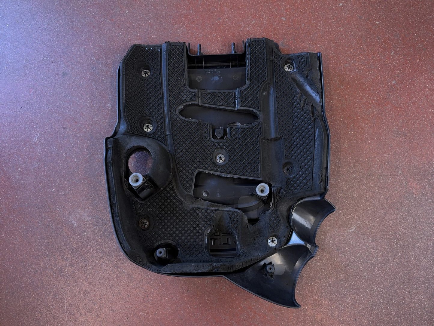 6.4L Hemi Engine Cover 2014-2018 Ram 2500 3500 4627495AB Used OEM Nice Condition