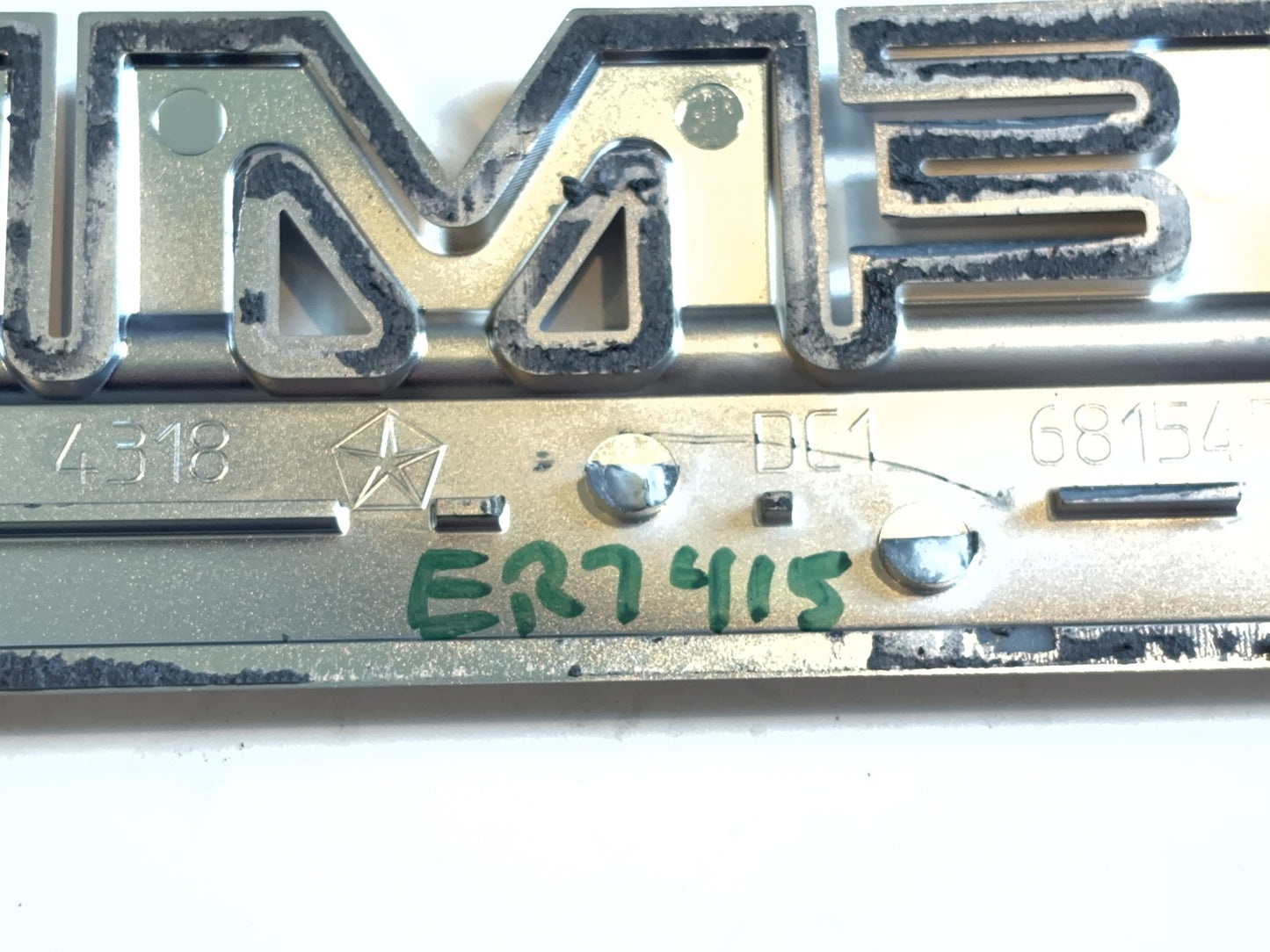 6.4L Hemi Fender Emblem 2014 2015 2016 17 2018 Ram 2500 3500 68154708AA Used OEM