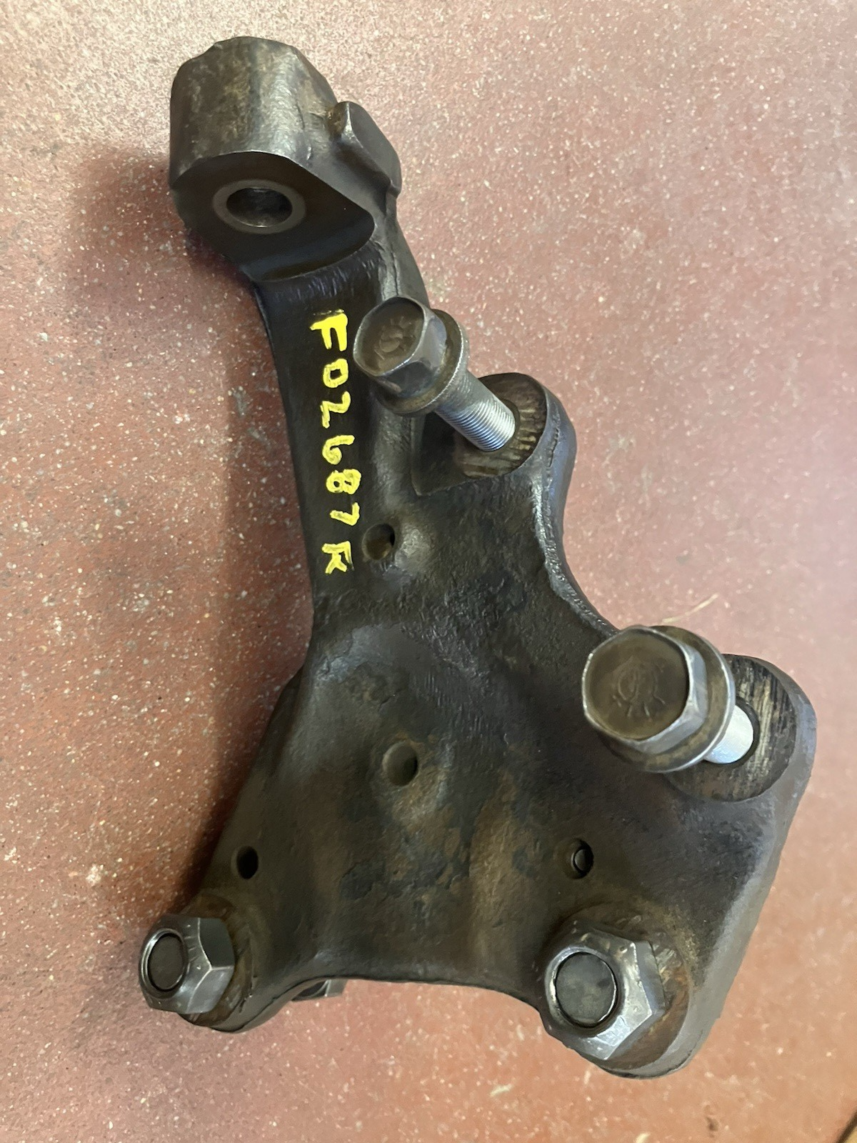 Used RH Spindle 79-93 Dodge D200 / 250; 82-93 D350 with 3300 # axle.