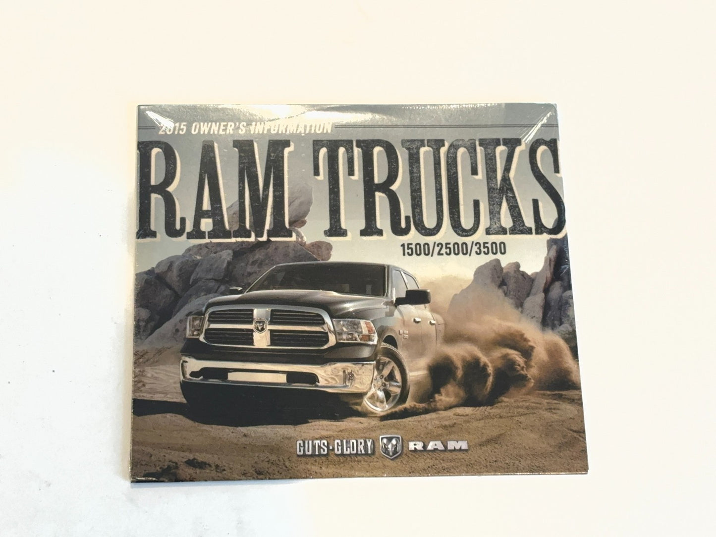 Owner's Manual 2015 Ram 1500 2500 3500 Gasoline and Diesel Engines 1st Ed w/ DVD
