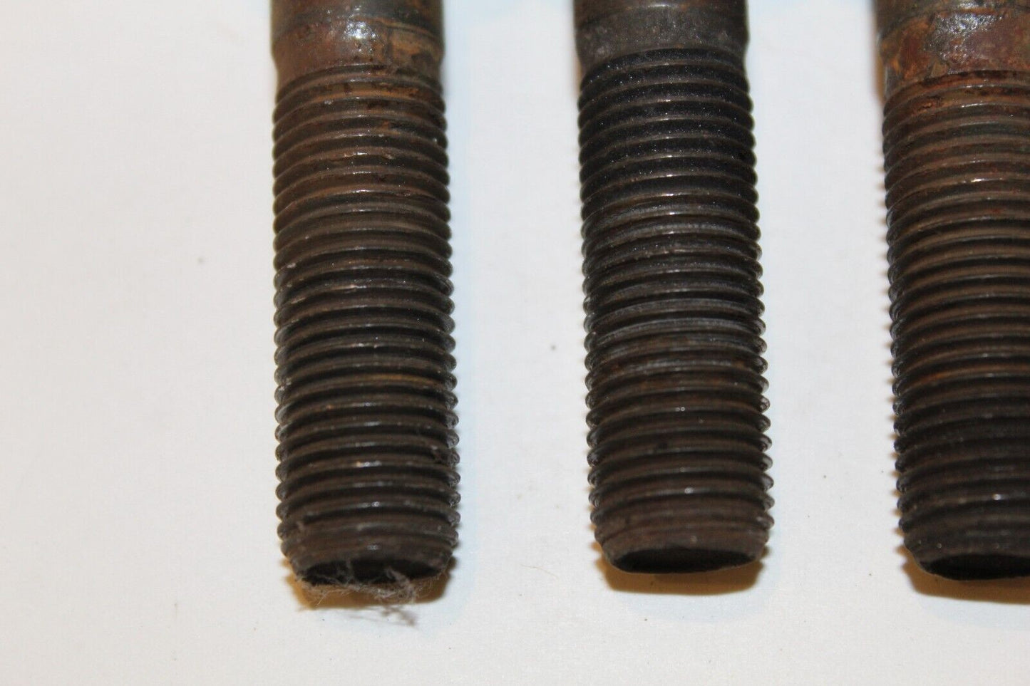Front Hub Bolts, 2010-2018 Ram 2500 3500, Set of 4, Left or Right Side, Used