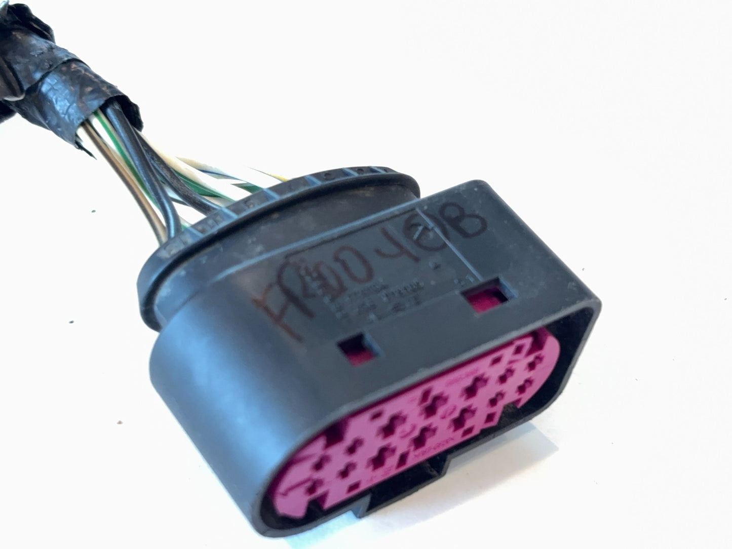 Headlight Plug and Pigtail, 2013-2018 Ram 1500 2500 3500 with Projector