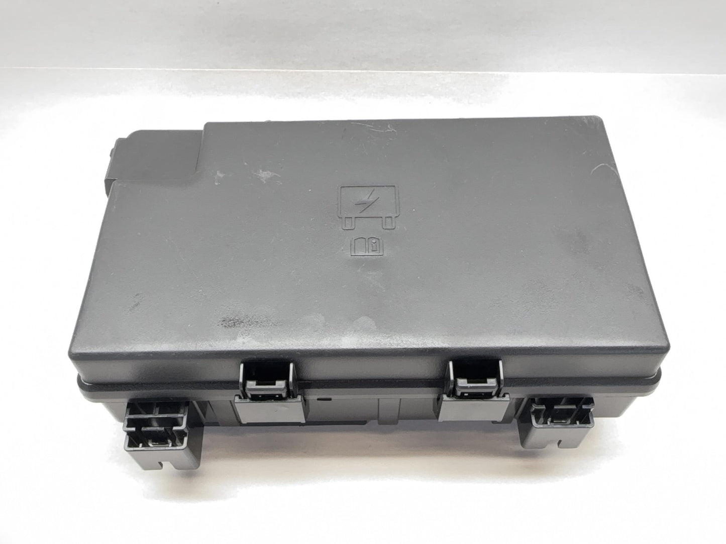 TIPM Fuse Box 2015 Ram 1500, 3.0 EcoDiesel Power Distribution Center 68243263AC