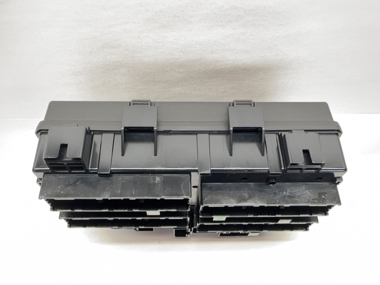 TIPM Fuse Box 2015 Ram 1500, 3.0 EcoDiesel Power Distribution Center 68243263AC