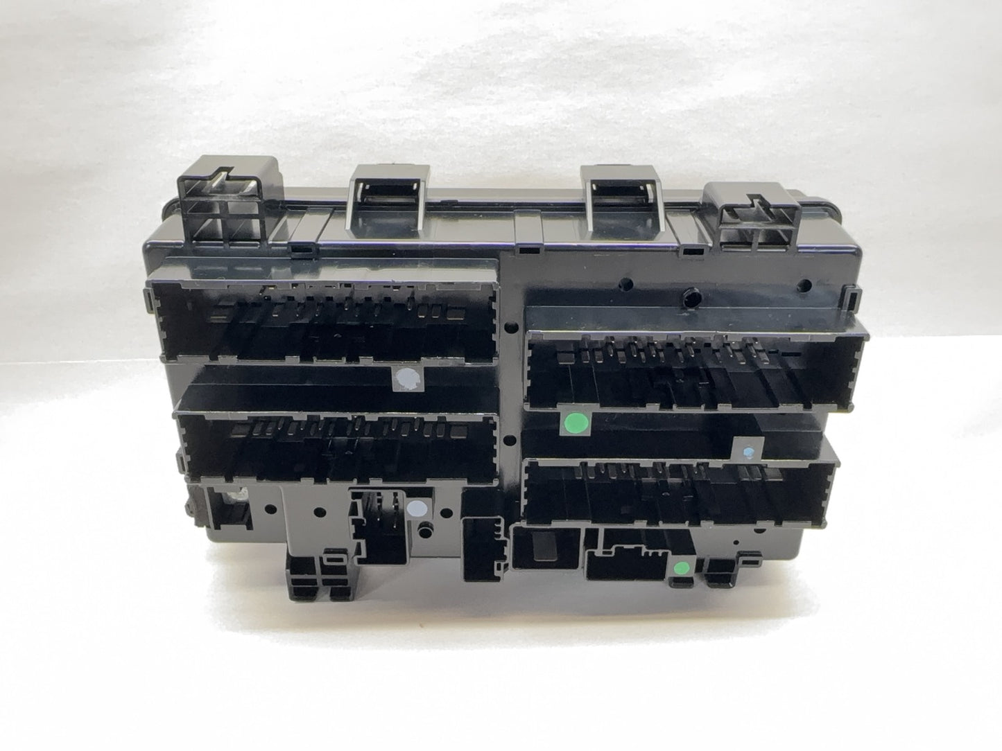 TIPM Fuse Box 2015 Ram 1500, 3.0 EcoDiesel Power Distribution Center 68243263AC