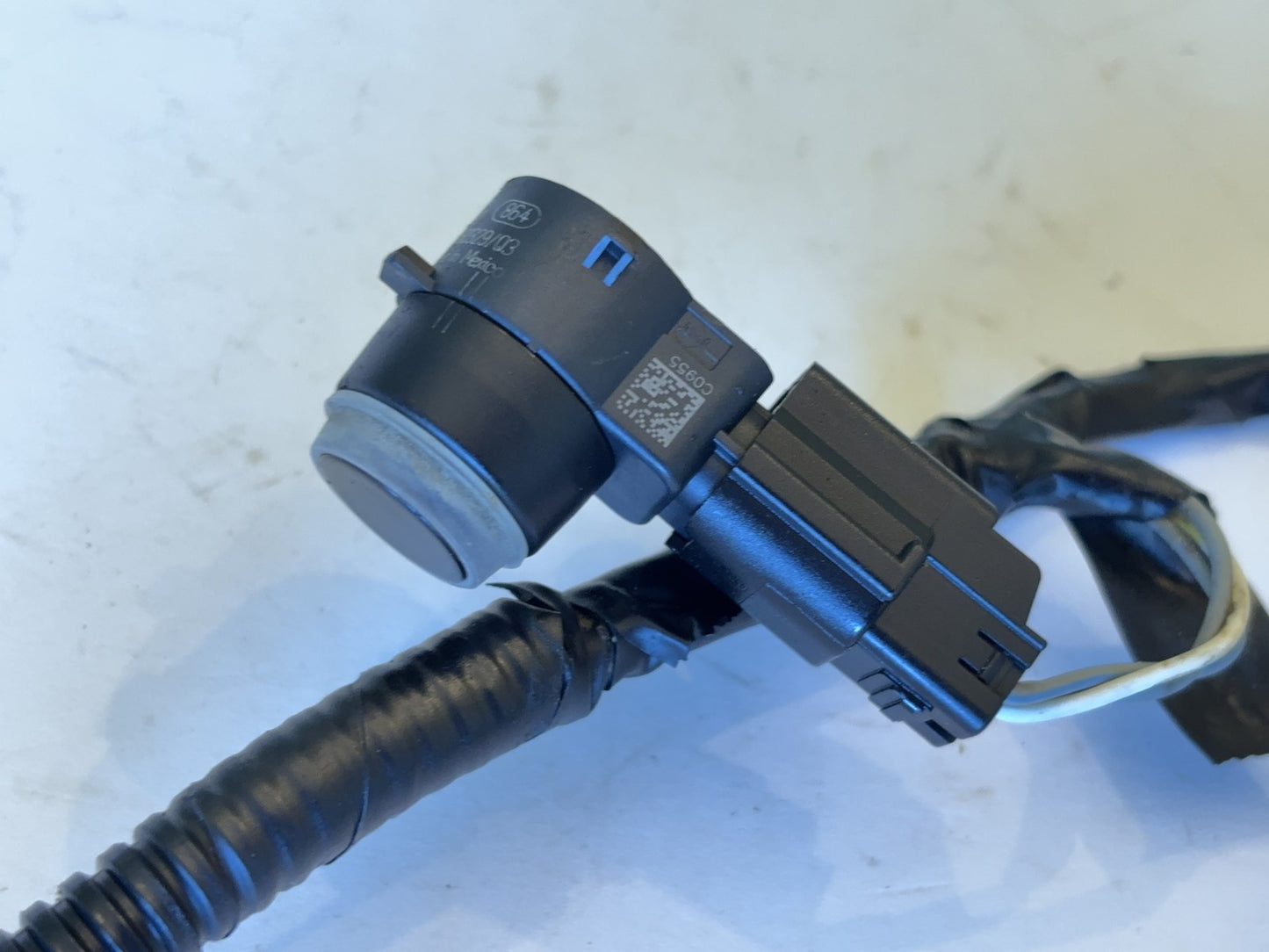 Front Park Assist Harness & Sensors 2014-18 Ram 1500 *Damaged* Parts* 68233653AA