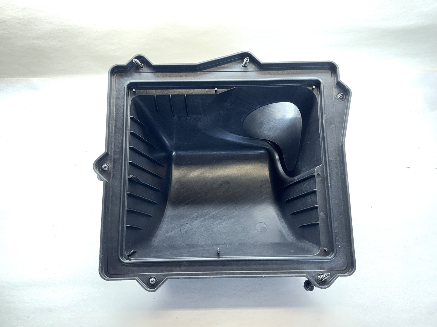 Air Cleaner Air Box Used OEM 2019-2020 Ram 2500 3500 6.4L Hemi 68321035AC