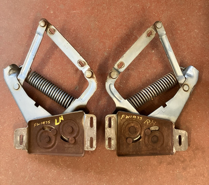 1972-90 Dodge Pickup Hood Hinges. P/N 4351362/363