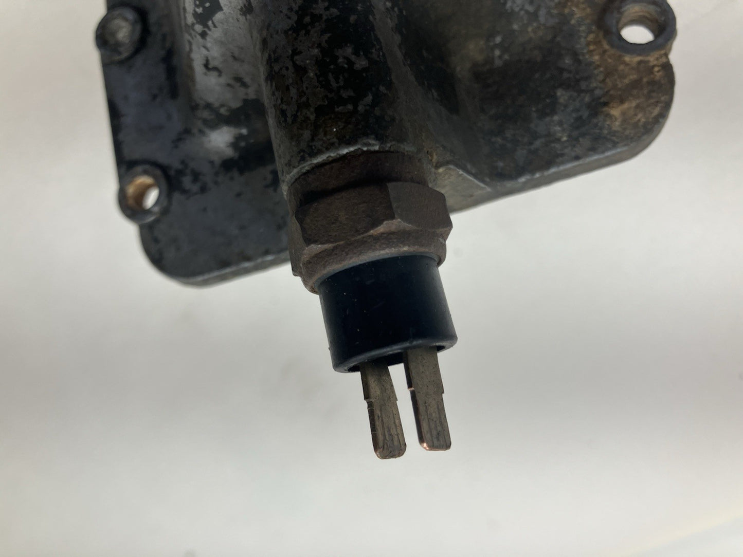 CAD Actuator 1985-1989 Dodge W100 150 250 Dana 44 Front Axle