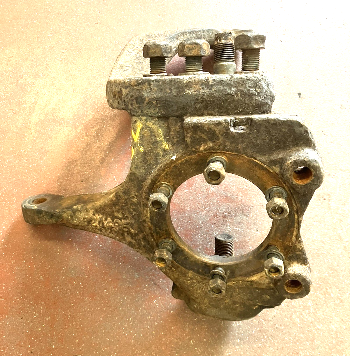 1982-1993 Dodge W150, Ramcharger, 4X4 Left-hand Knuckle. P/N 53009841