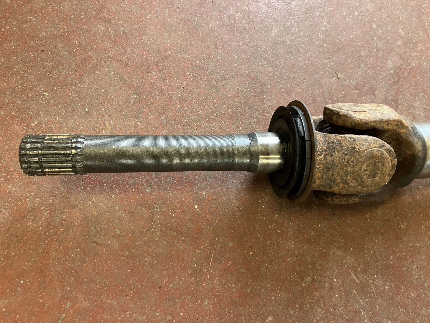 LH Front Axle Shaft 1985-87 Dodge Ram W100 W150 Ramcharger P/N 4137760