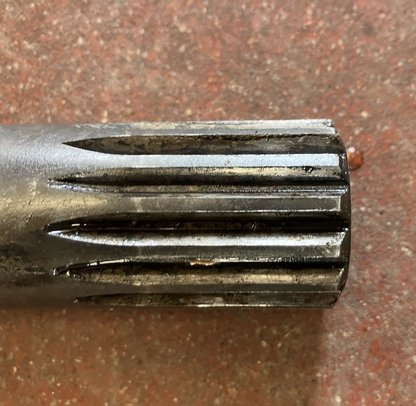LH Front Axle Shaft 1985-87 Dodge Ram W100 W150 Ramcharger P/N 4137760