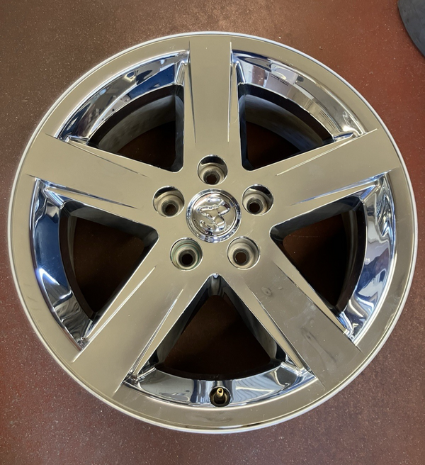 2009-24 Ram 1500 Classic 5-Lug 5 Spoke 20X9 Chrome Clad Aluminum Wheel