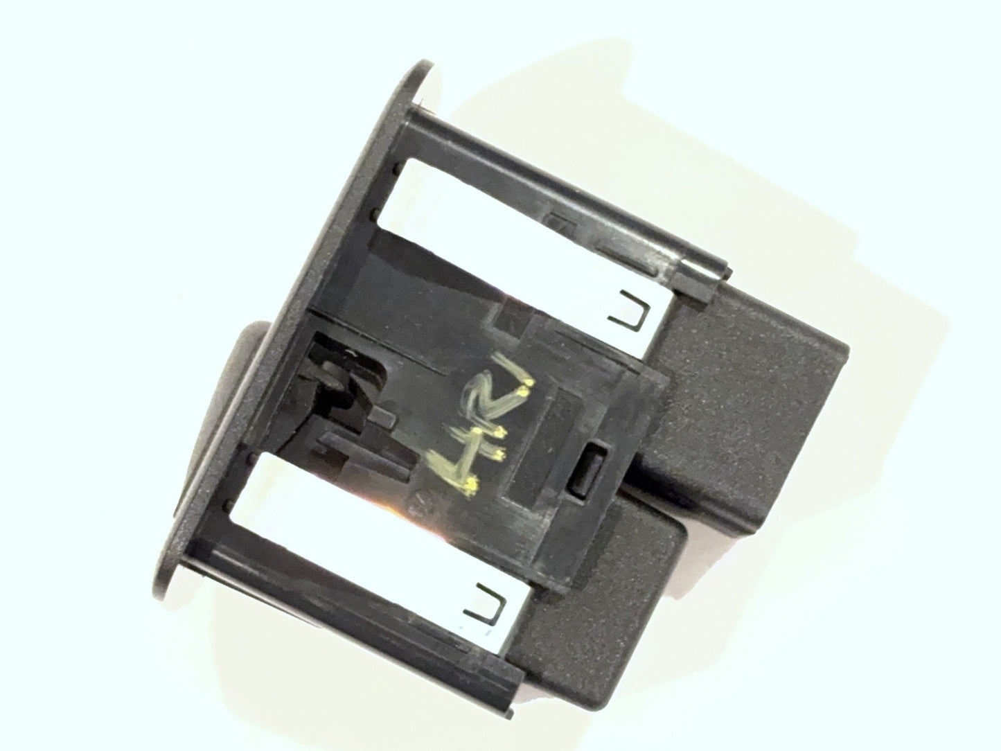 Rear Window Switch 2016-18 Ram 1500 2500 3500 2019+ Classic 56046832AC LH or RH