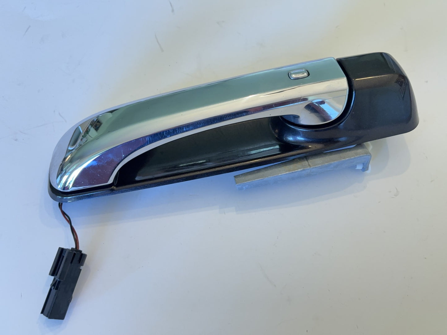 Pass Right Front Exterior Painted Door Handle 2013-18 Ram 1UJ881TWAH PTW Keyless