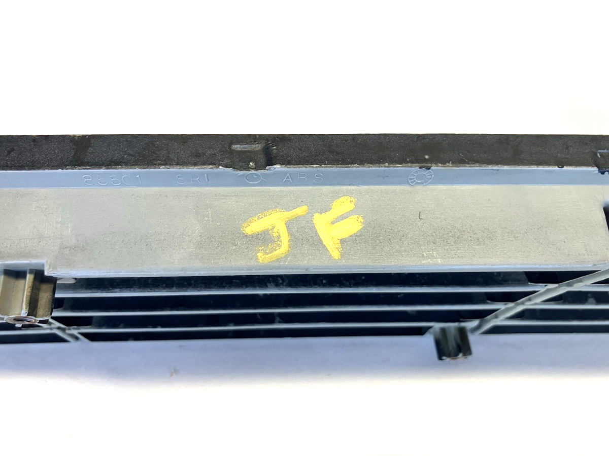 1991-1993 Dodge Pickup OEM Left Lower Grille Insert P/N 55026093