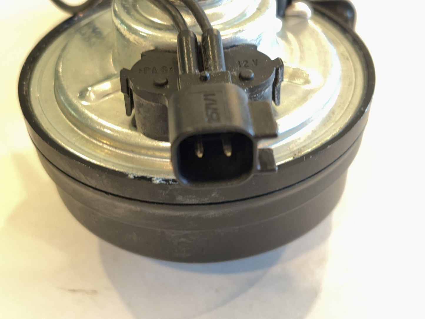 Dual Horn with Bracket, 2018 Ram 1500 2500 3500 19+ Classic 68297891AB