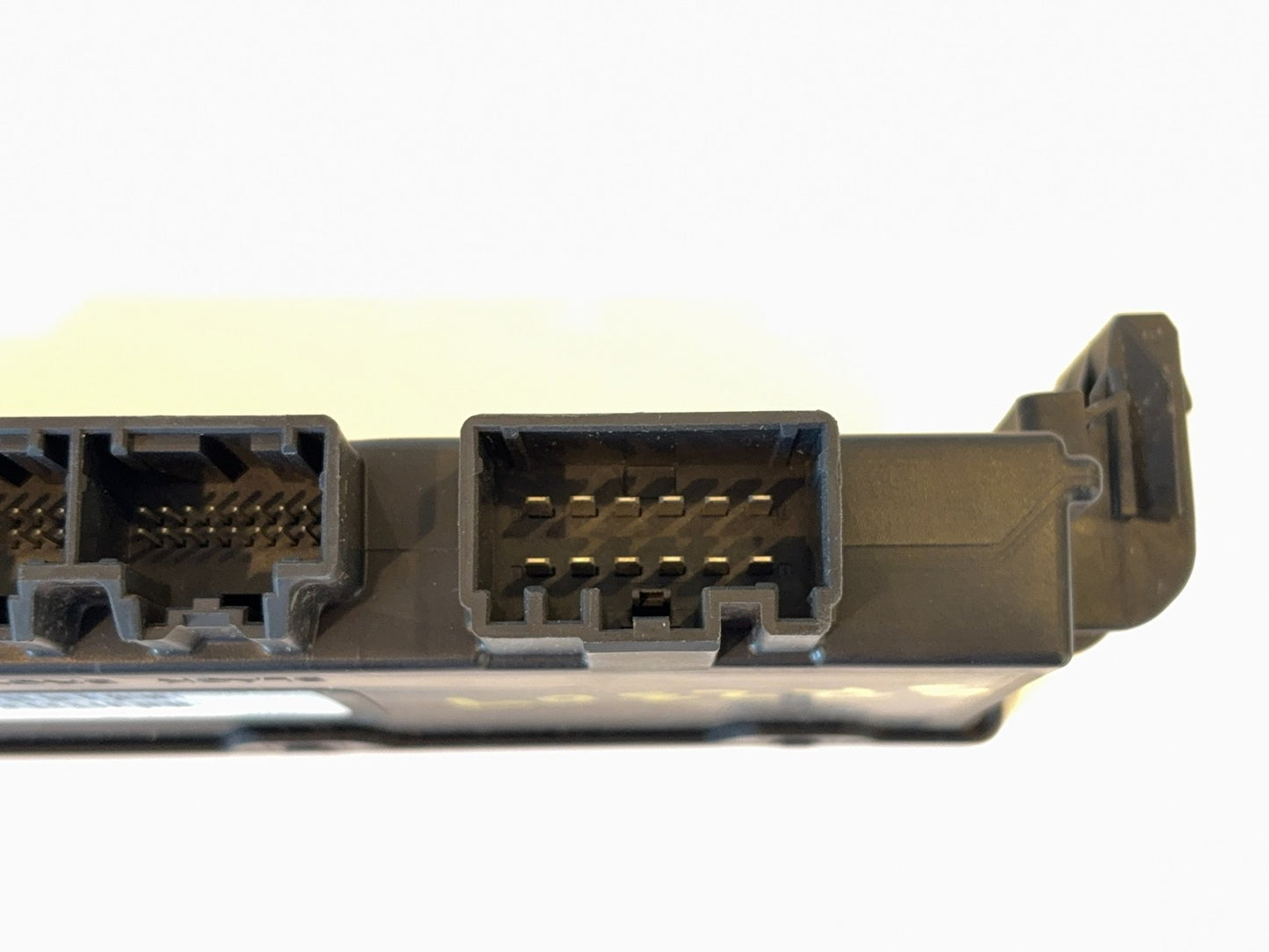 Vehicle Systems Interface Module 2017-2018 Ram 2500 3500 68271040AE