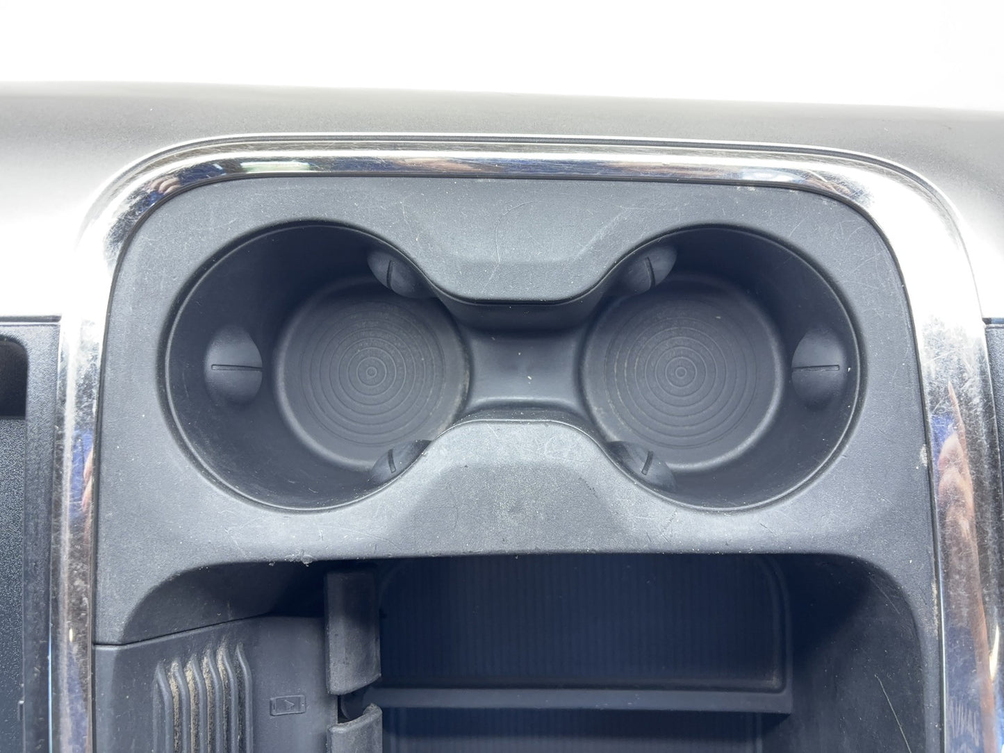 Center Console Cup Holder with Phone Storage 16-18 Ram 1500 2500 3500 5VC93TRMAA