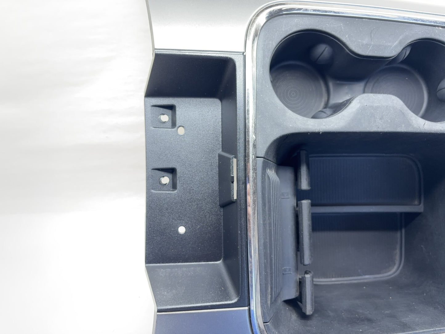 Center Console Cup Holder with Phone Storage 16-18 Ram 1500 2500 3500 5VC93TRMAA