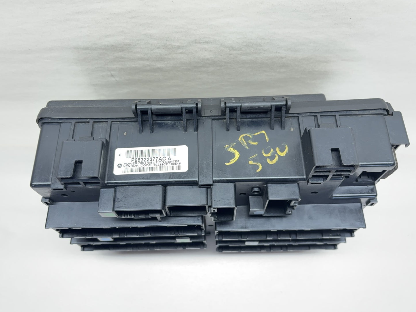TIPM Integrated Power Module 2017-2018 Ram 2500 3500 6.7L Cummins 68322377AC