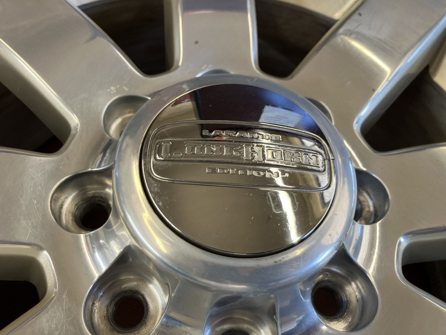 2014-18 Ram 2500 8 Spoke 20X8 Chrome Wheel with White Gold Pockets