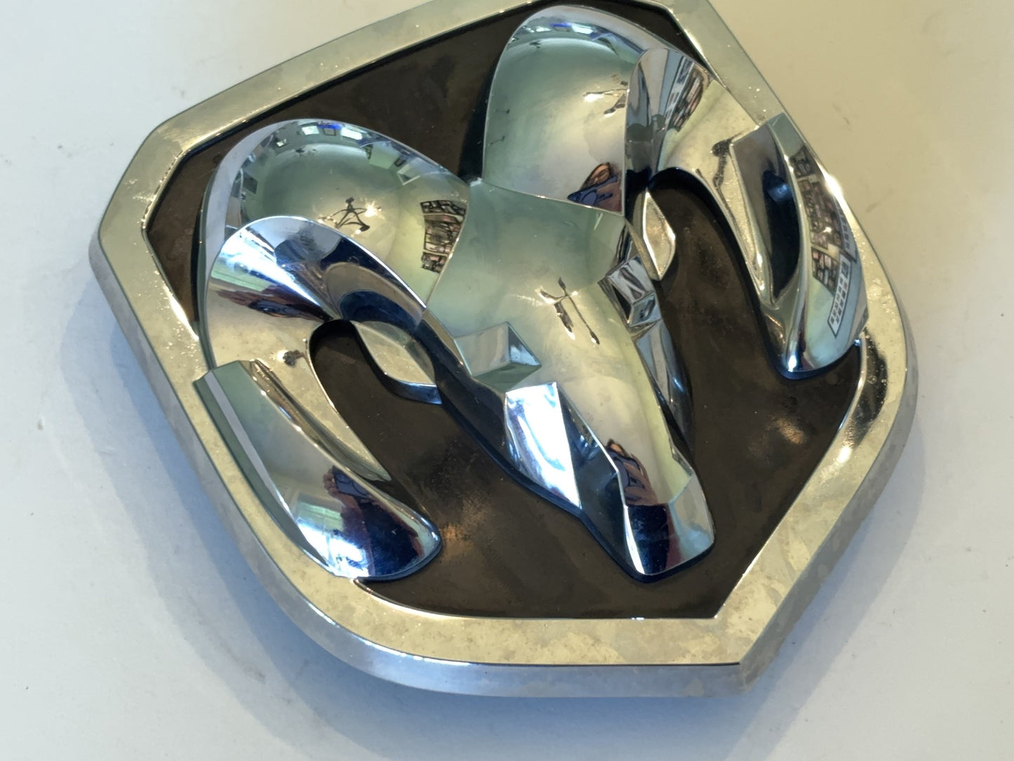 2013 14 15 16 17 18 Ram 1500 2500 3500 Ram Head Grille Emblem 68140322AA