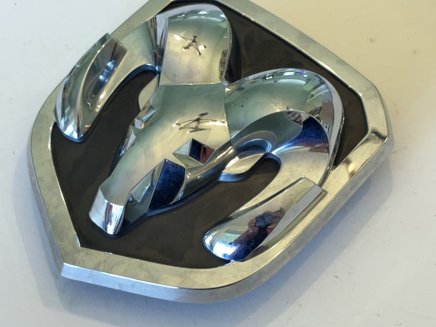 2013 14 15 16 17 18 Ram 1500 2500 3500 Ram Head Grille Emblem 68140322AA