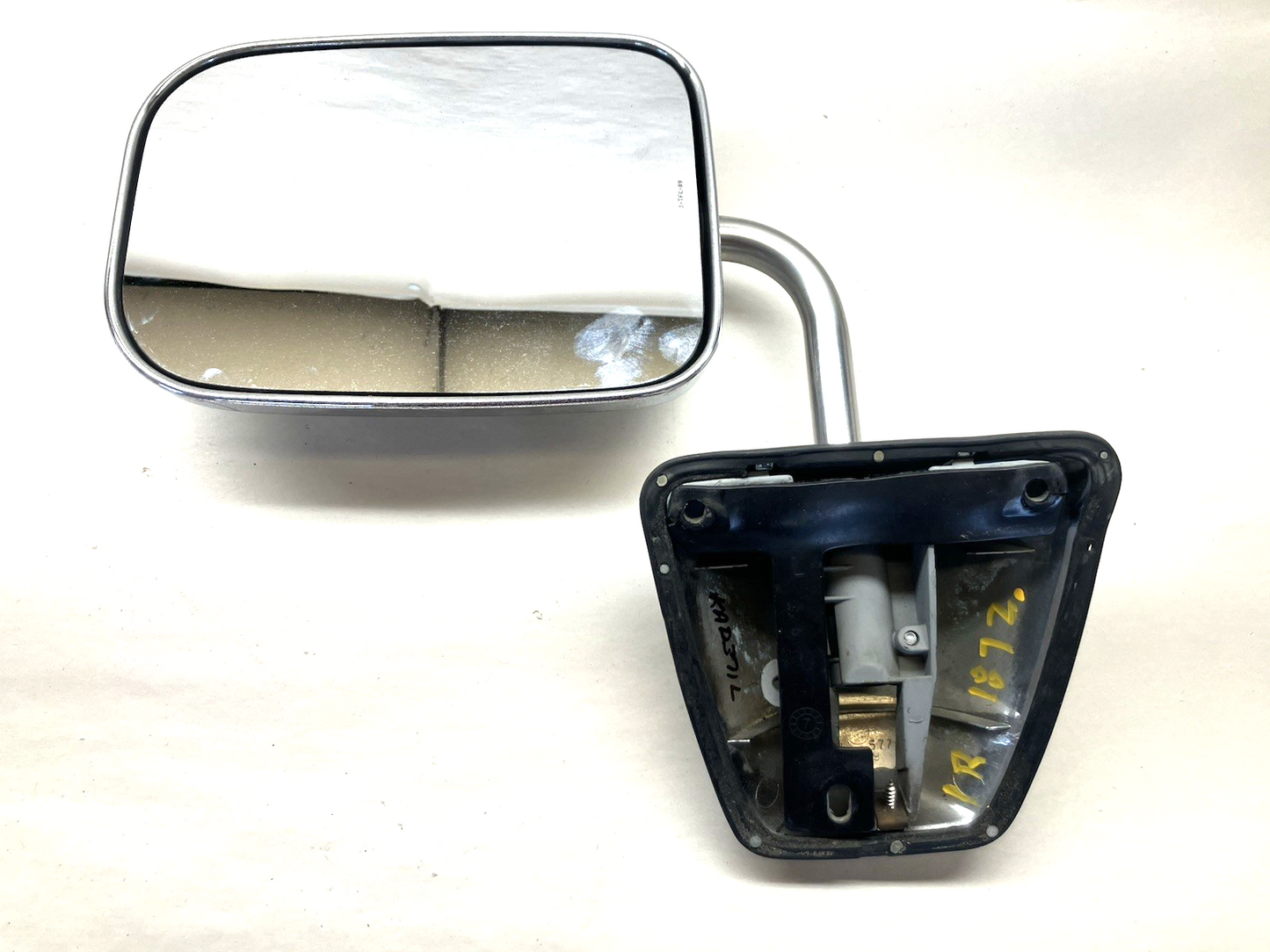 Left-hand Manual Door Mirror 1988-93 Dodge Pickup and Ramchargers
