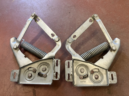 1972-90 Dodge Pickup Hood Hinges. P/N 4351362/363