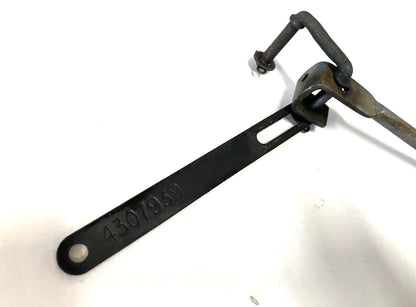 1989 Dodge Ram 150 Transmission Kickdown Linkage for Parts.