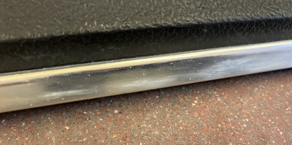 Right-hand Door Molding Fitting 1981-90 Dodge Pickups and Ramchargers