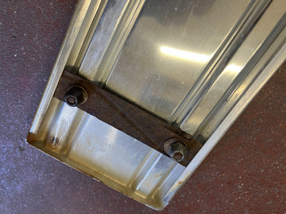 Right-hand Door Molding Fitting 1981-90 Dodge Pickups and Ramchargers