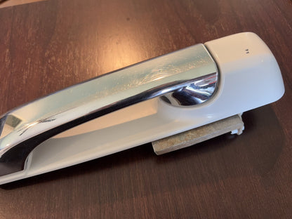 Right Rear Exterior Painted Door Handle 09-18 Ram 1500 10-18 2500 3500 White PW7