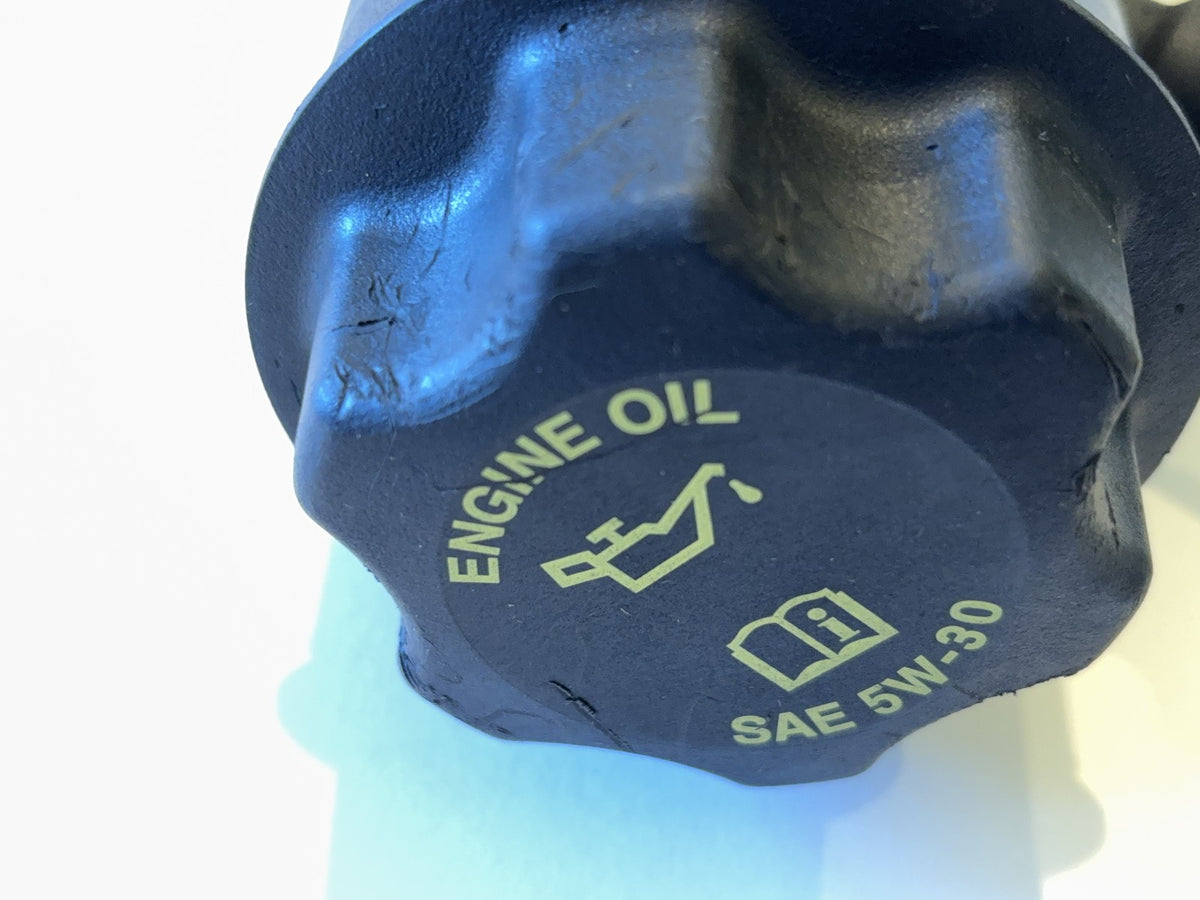 Oil Fill Housing with Cap 2002-2006 Dodge Ram 1500 3.7L 4.7L 53020890