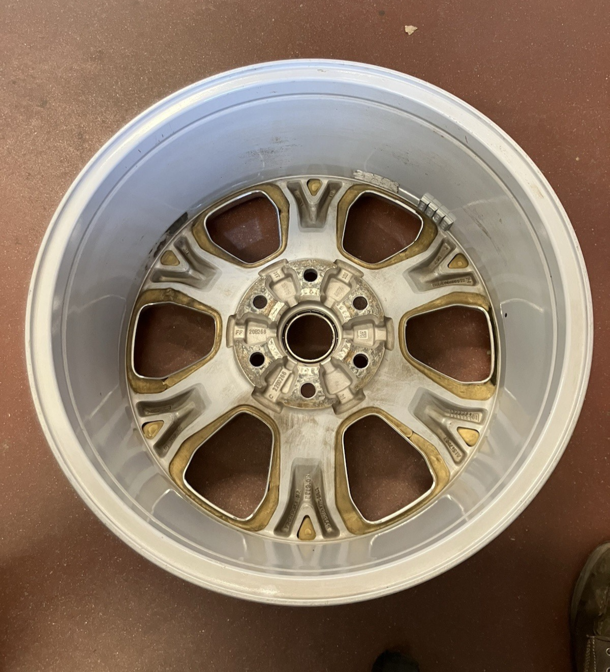 2019-25 Ram 1500 New Style (6 Lug) 6 Spoke 20X9 Chrome Clad Aluminum Wheel.