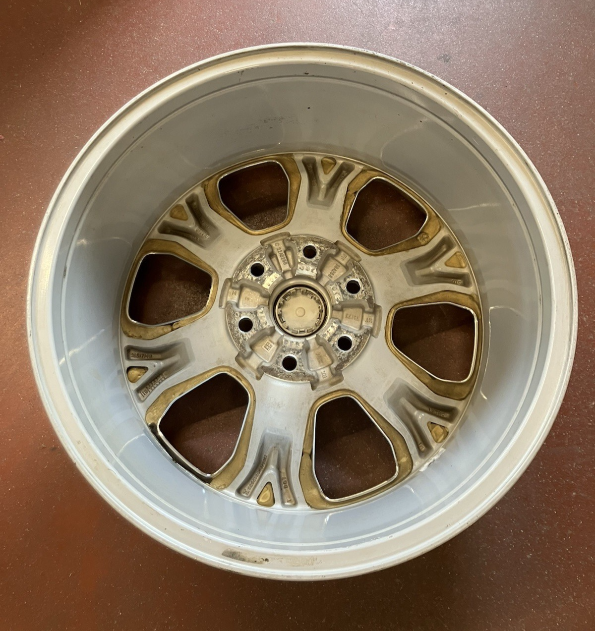 2019-25 Ram 1500 New Style (6 Lug) 6 Spoke 20X9 Chrome Clad Aluminum Wheel.