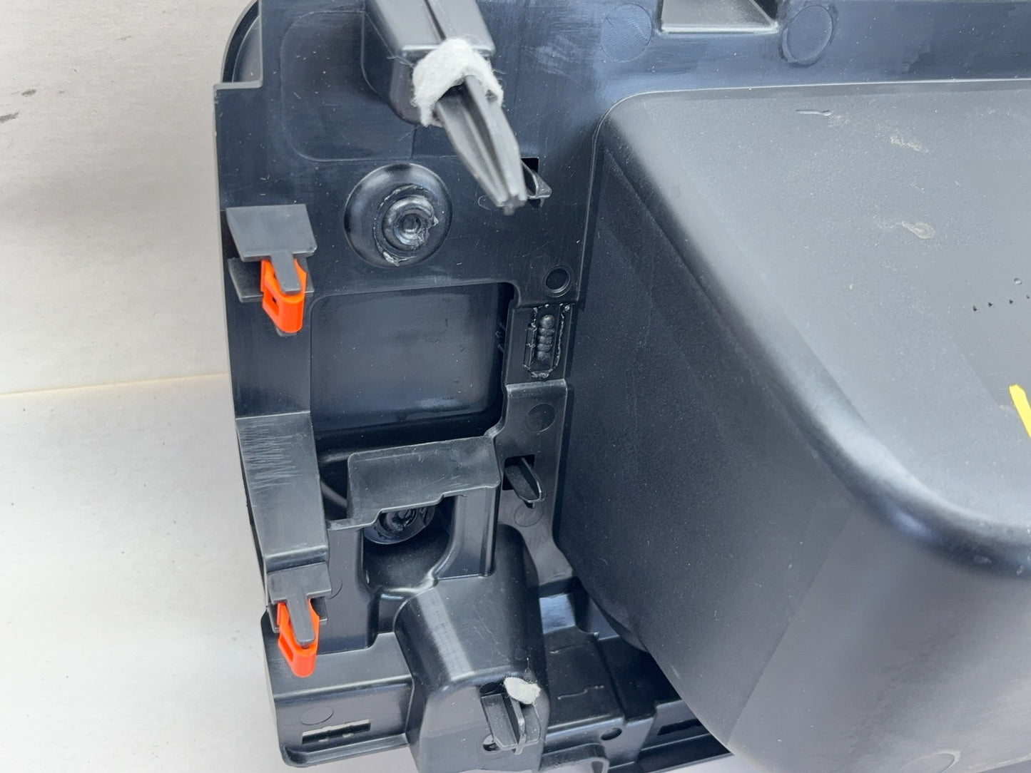 Center Lower Dash Cubby USB Port 2020 Ram Truck 2500 3500 6SR55TX7AA 68272254AE