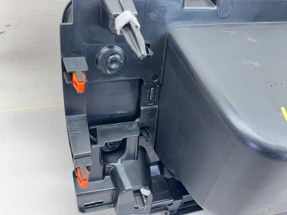 Center Lower Dash Cubby USB Port 2020 Ram Truck 2500 3500 6SR55TX7AA 68272254AE