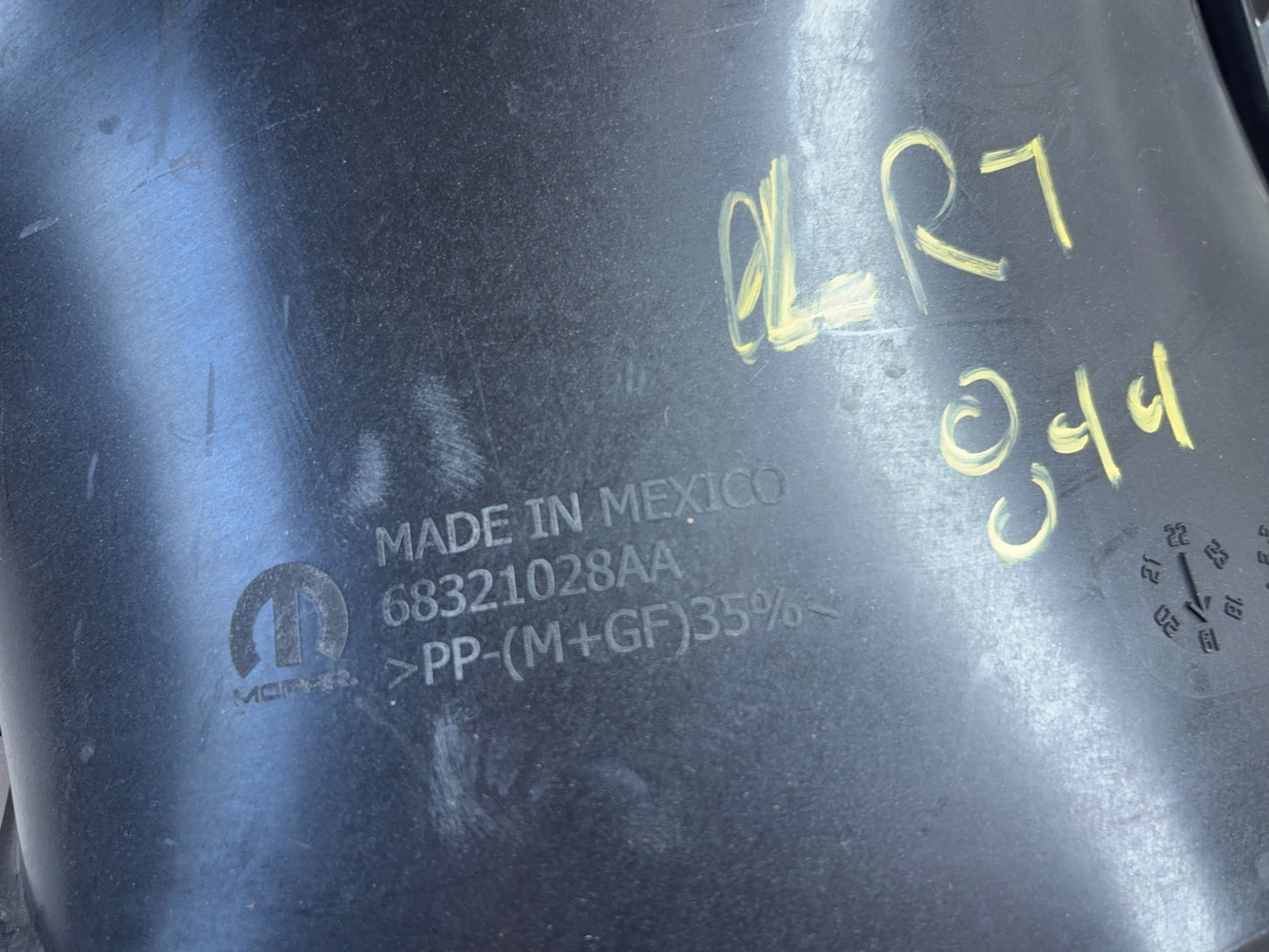 Ambient Air Duct 2019-2025 Ram 2500 3500 6.4L Hemi 68321028AA 57009256AA