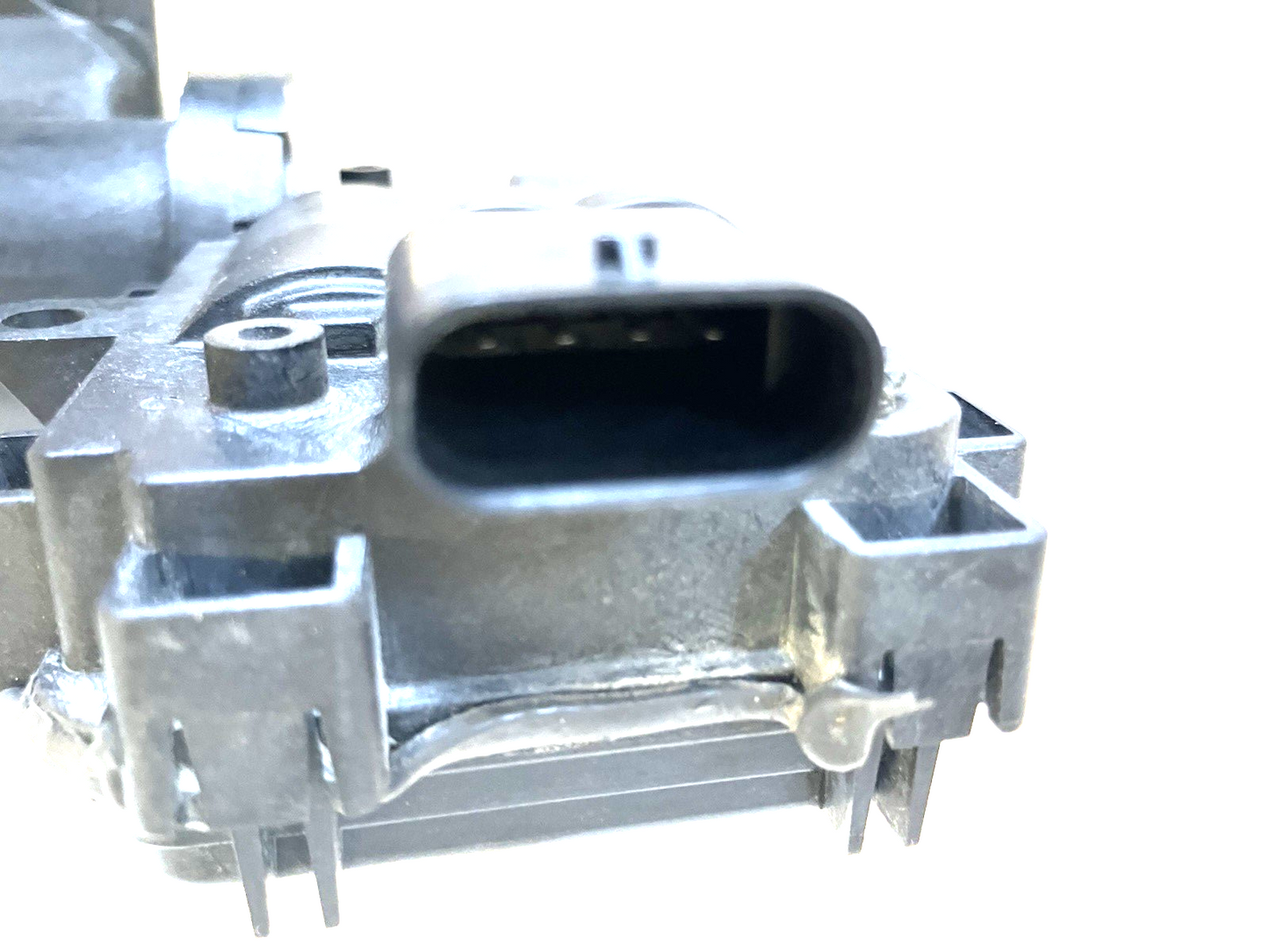 Front Axle DIsconnect Actuatior (CAD) 2019-23 Ram 2500 3500 . P/N 68449574AA.