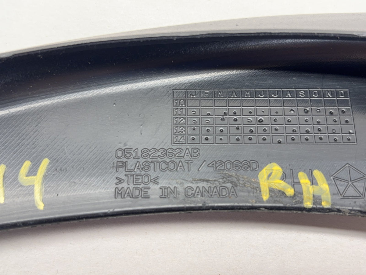 RH Passengr Side Front Fender Guard Spat, 2011-18 Ram 1500 2500 3500 19+ Classic