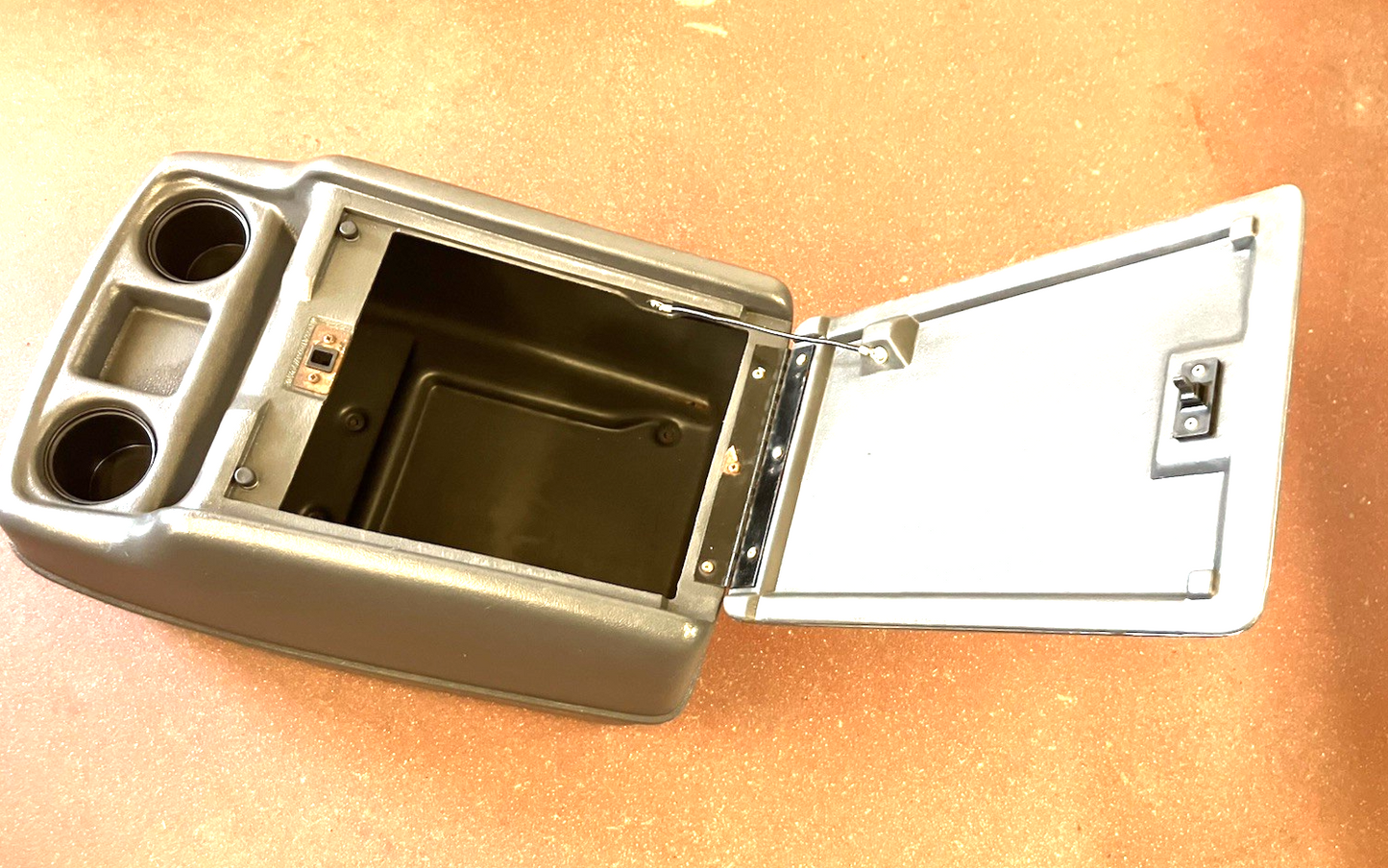 1981-93 Dodge Pickup, Ramcharger Gray Console