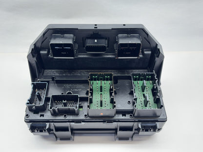 TIPM Integrated Power Module Fuse Box 2012 Ram 1500 2500 3.7 4.7 5.7 68089323AF